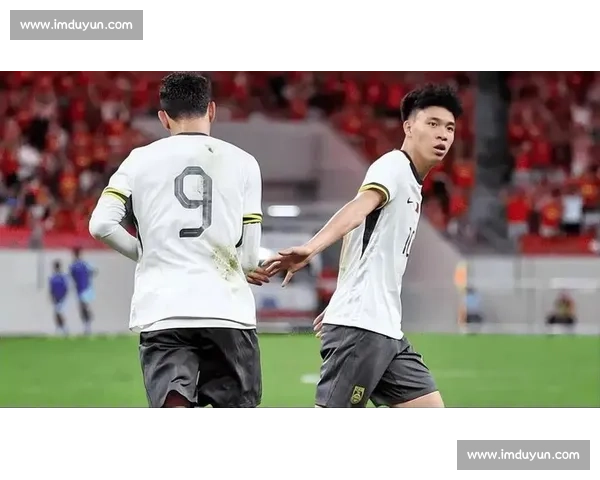 U22 国足 10-0 大胜北马里亚纳 王钰栋替补戴帽掀下半场狂潮