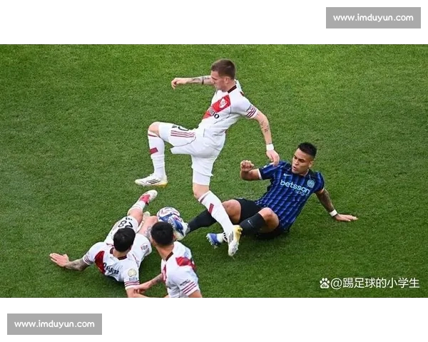 国米锋线新星肌肉伤缺训练 世俱杯战弗鲁米嫩塞存疑